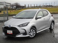 トヨタ ヤリス HV X