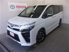 トヨタ ヴォクシー ZS キラメキ3
