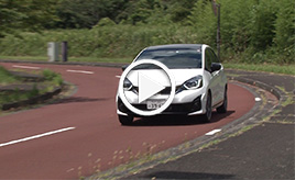 直進安定性抜群、待ち望んでいたクルマだ！ 「ホンダ・フィット モデューロX」