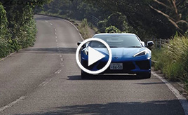 ミッドシップ「シボレー・コルベット」。V8なのにEVみたいに乗れる!? 山田弘樹がリポート