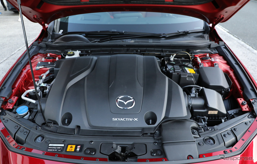 マツダ3 SKYACTIV-X がソフトウェアのアップデートで進化する（写真はプロトタイプ）