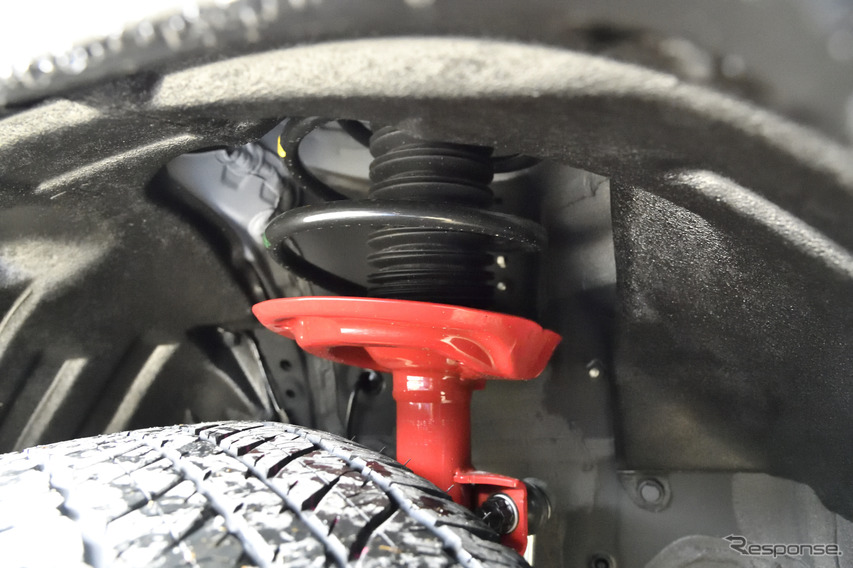 トヨタ RAV4 アドベンチャー“オフロードパッケージ”