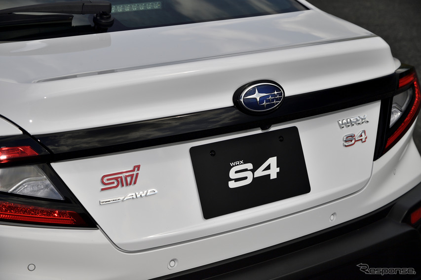 スバル WRX S4 新型