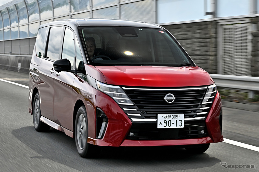 日産 セレナ e-POWER LUXION