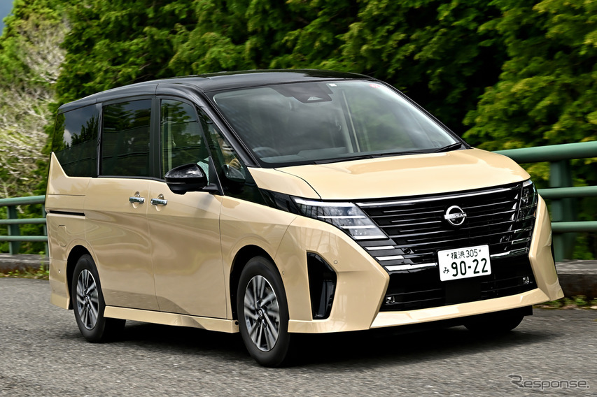 日産 セレナ e-POWER ハイウェイスターV