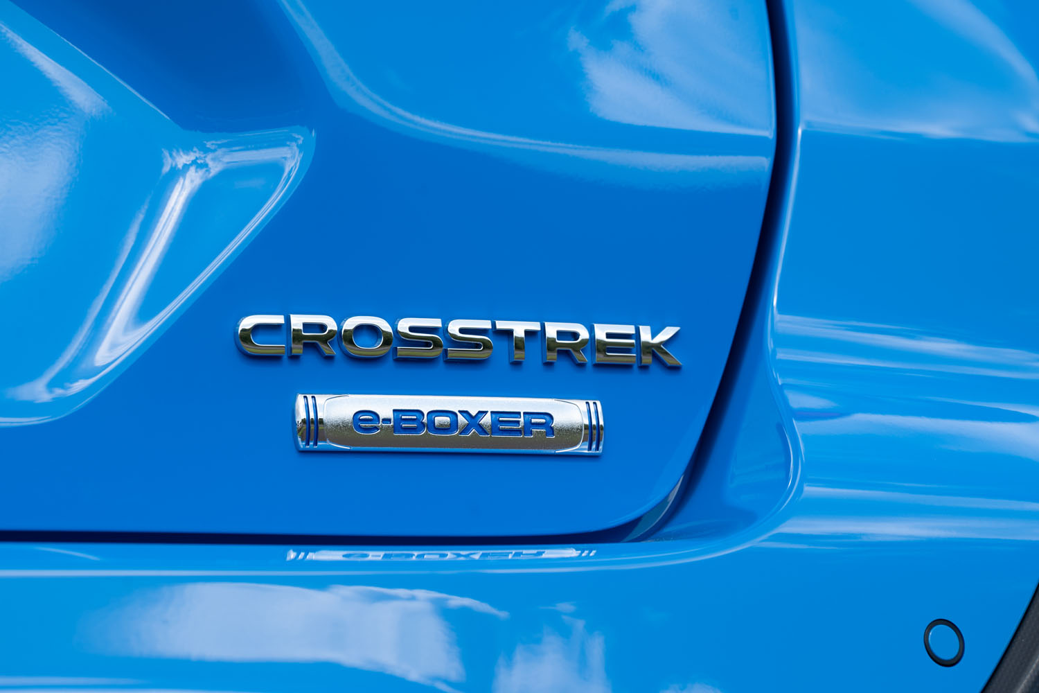 スバルの新しいコンパクトクロスオーバー「クロストレック」。実質的な「XV」の後継車種であり、このモデルから、北米などで用いられているクロストレックに、世界的に車名が統一されることとなった。