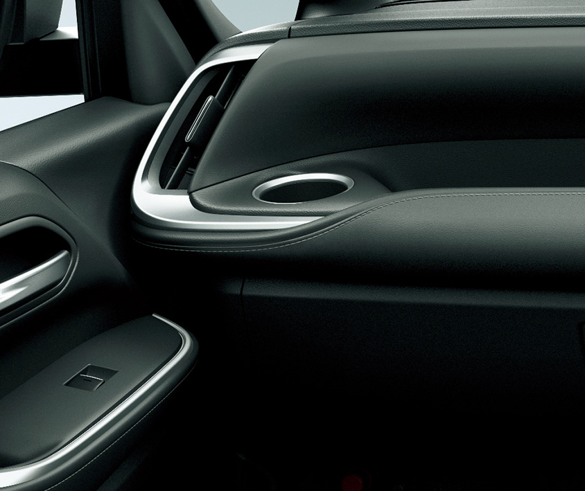 S-Zグレード　ブラック内装×合成皮革＋ファブリックのシート