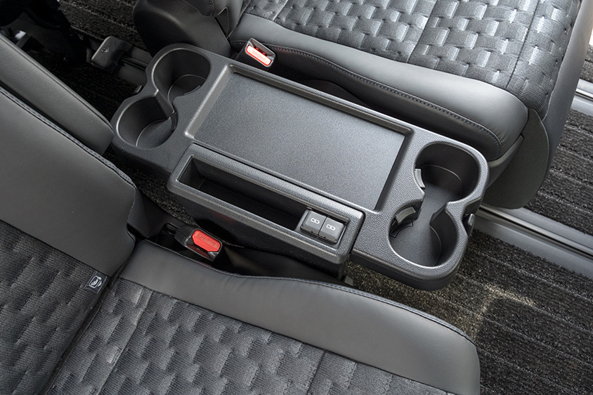 4代目ノア/ヴォクシーの折りたたみ大型サイドテーブル