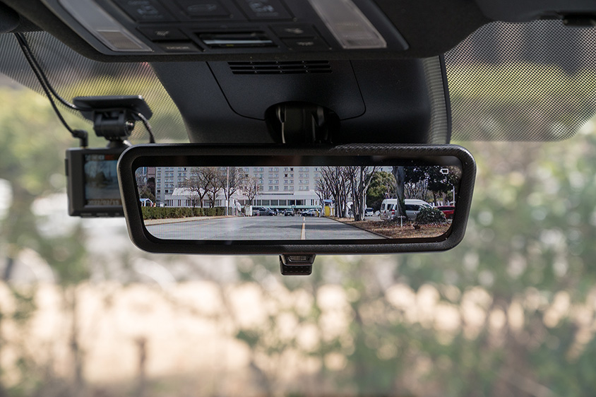 トヨタ ヴォクシーS-Z〈7人乗り／HEV／マッシブグレー〉（デジタルインナーミラー）