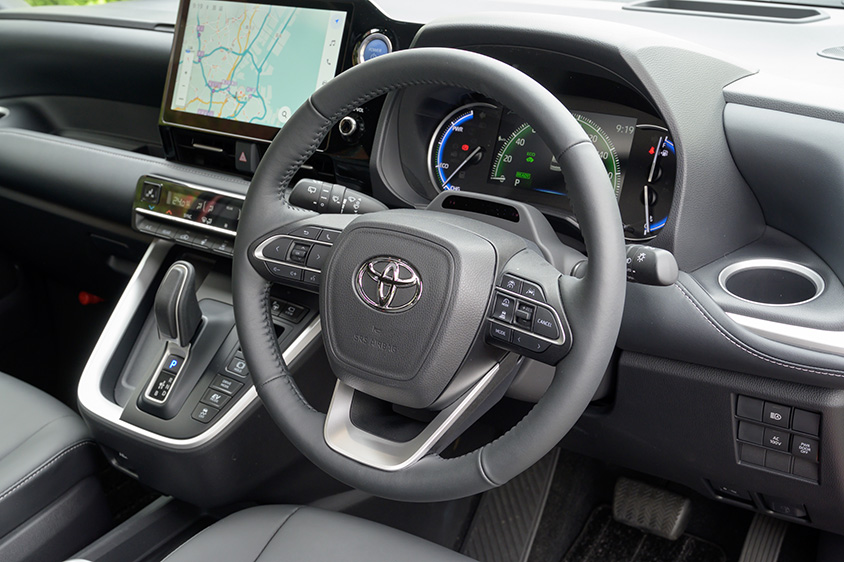 ノア・ヴォクシーのステアリングホイール