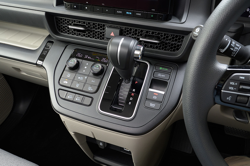 ステップワゴン　ガソリン車