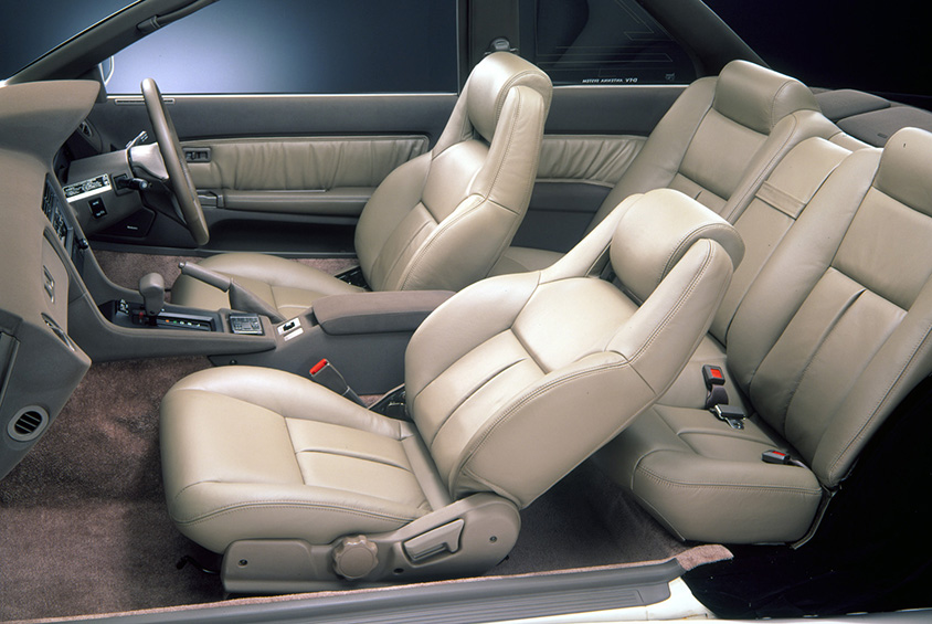 懐かしの名車をプレイバック ソアラ ２代目後期型　3.0GT-Limited