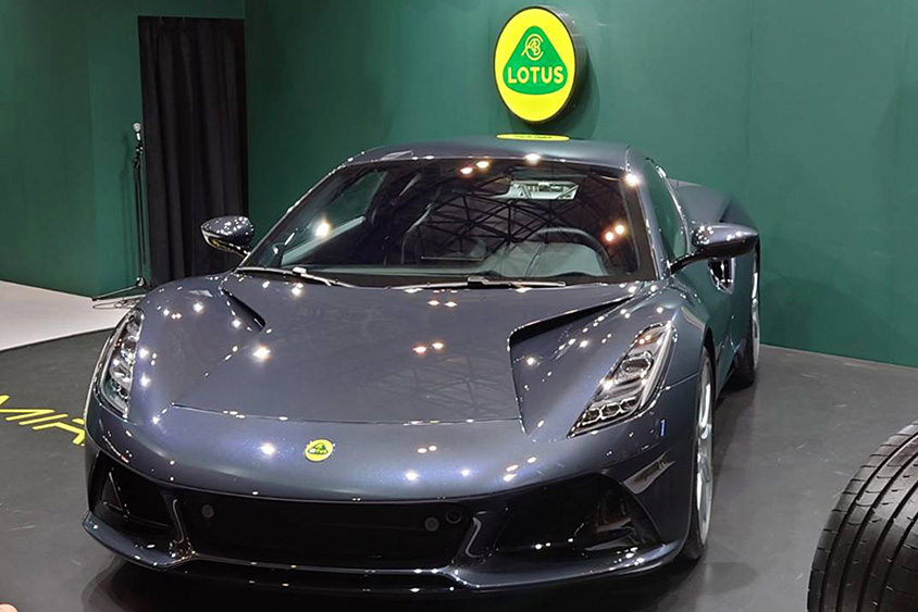 ロータス・エミーラ