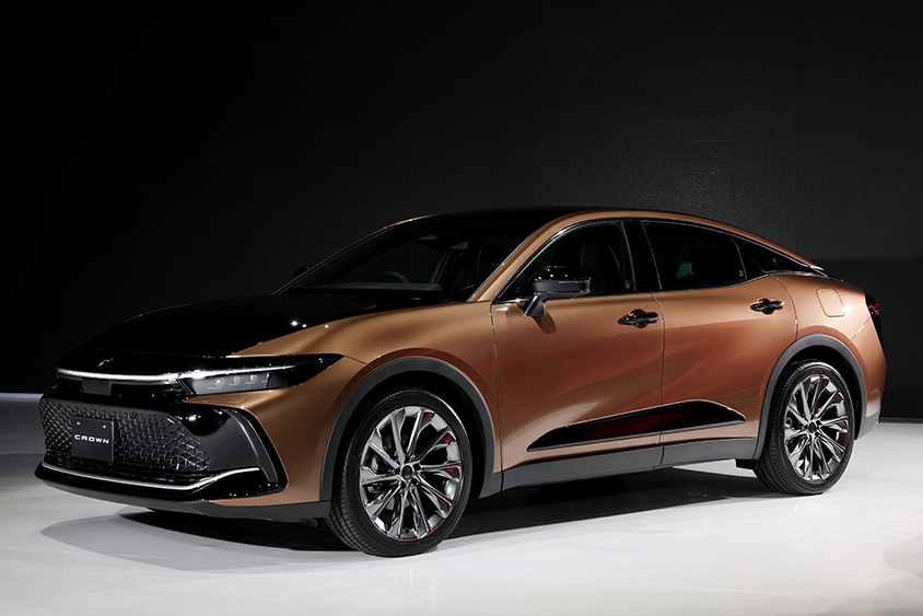 トヨタ クラウン　画像：トヨタ自動車株式会社