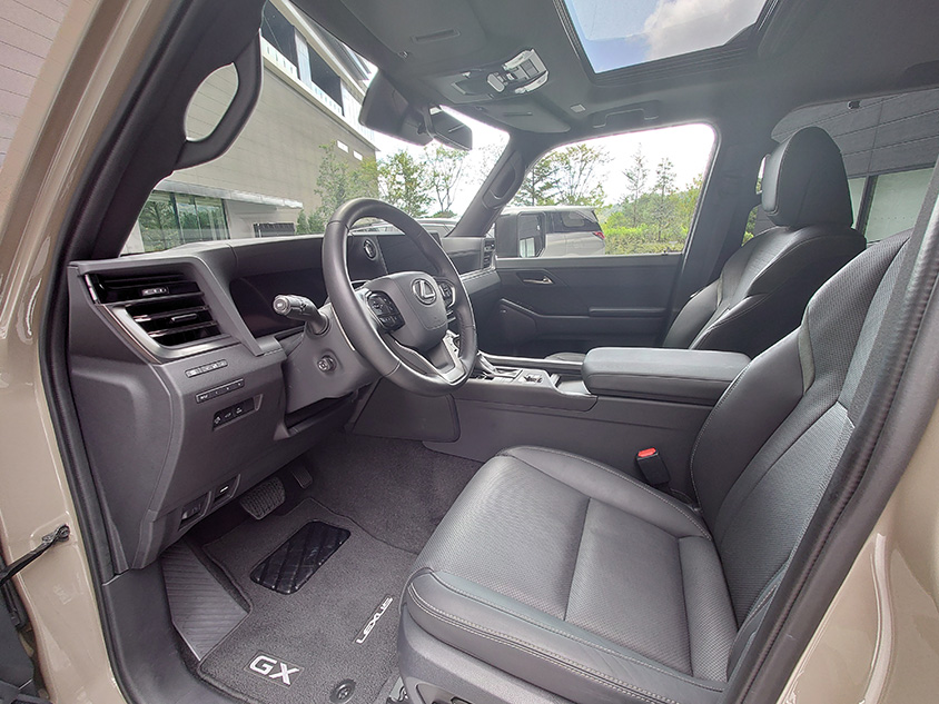 レクサス新型GX（プロトタイプ）運転席