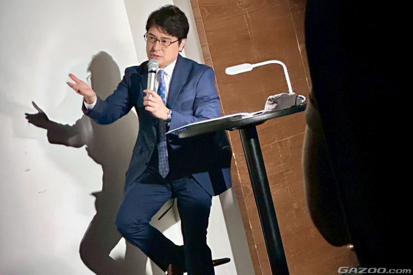 イベントで登壇する安東弘樹氏_１