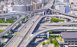 インターチェンジ（IC）の意味とは？ジャンクションとの違いや走行時の注意点について