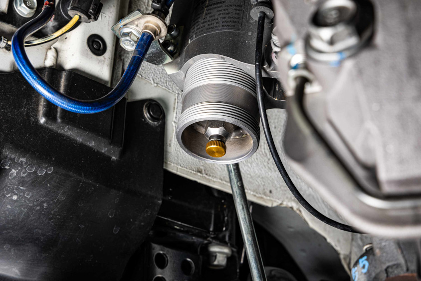 車高調の減衰力調整のつまみ