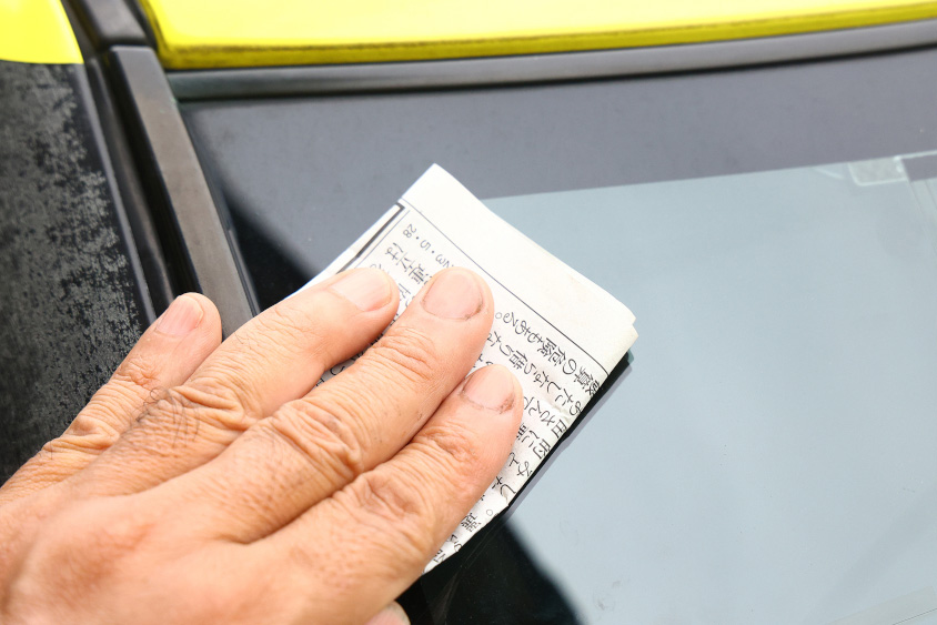 紙が余分な成分を取り除いてムラを消し、インクがツヤを出してくれる