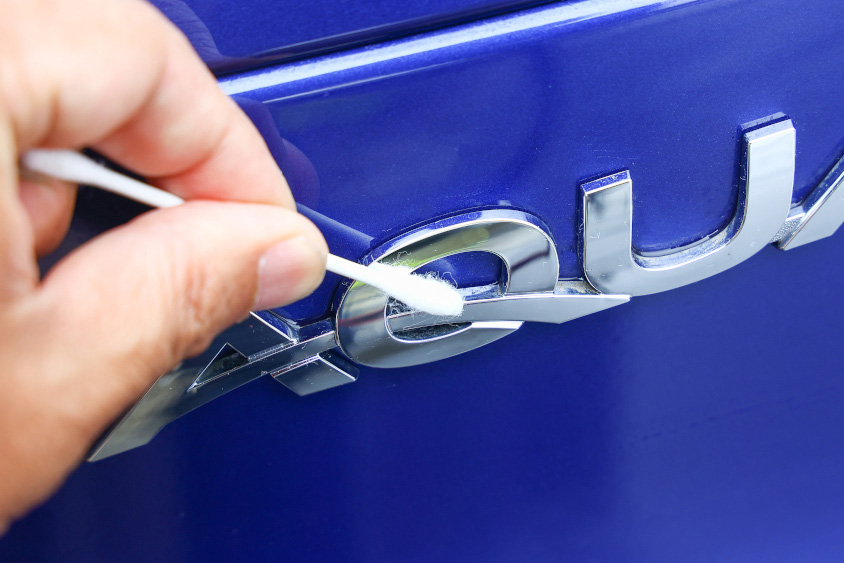 細かい部分の汚れには綿棒と爪ようじが有効