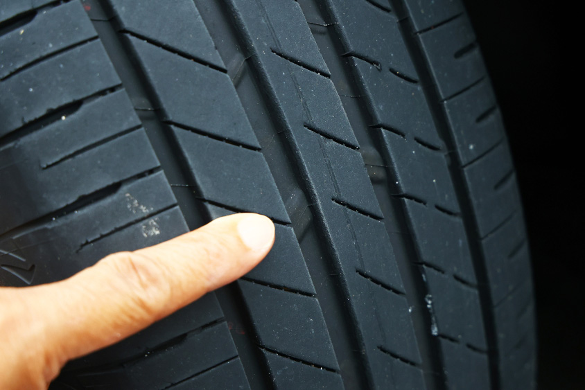 タイヤのスリップサイン