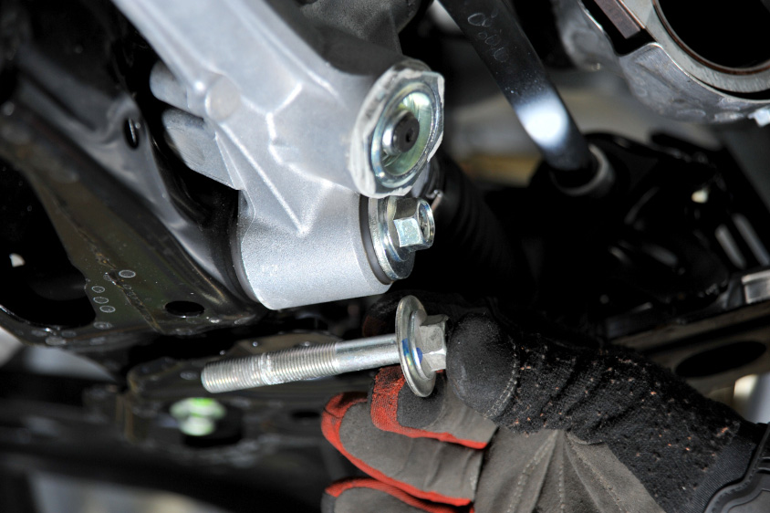 86GRMNのステアリングラックを固定するボルト＆ナット