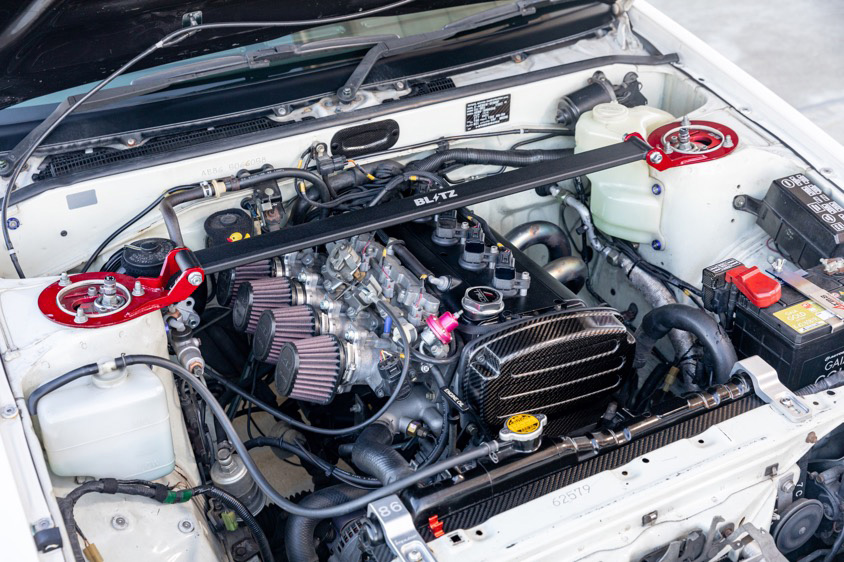 AE86のエンジンルーム