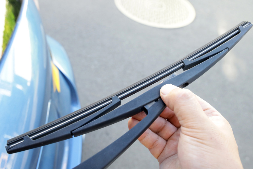 樹脂製の一体型ワイパー