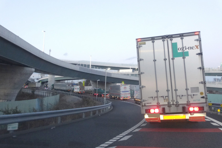 圏央道（首都圏中央連絡自動車道）の海老名ジャンクション