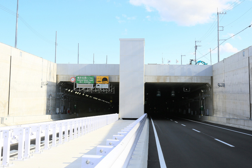 横浜北西線も北線も半分以上がトンネル区間。写真は横浜北西線の横浜北西トンネル (c)首都高速道路株式会社