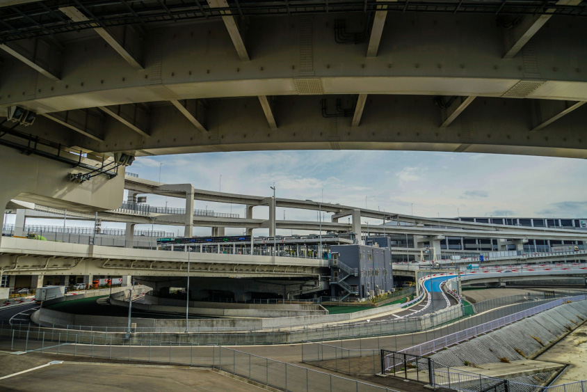 横浜北西線と第3京浜が合流する港北ジャンクション