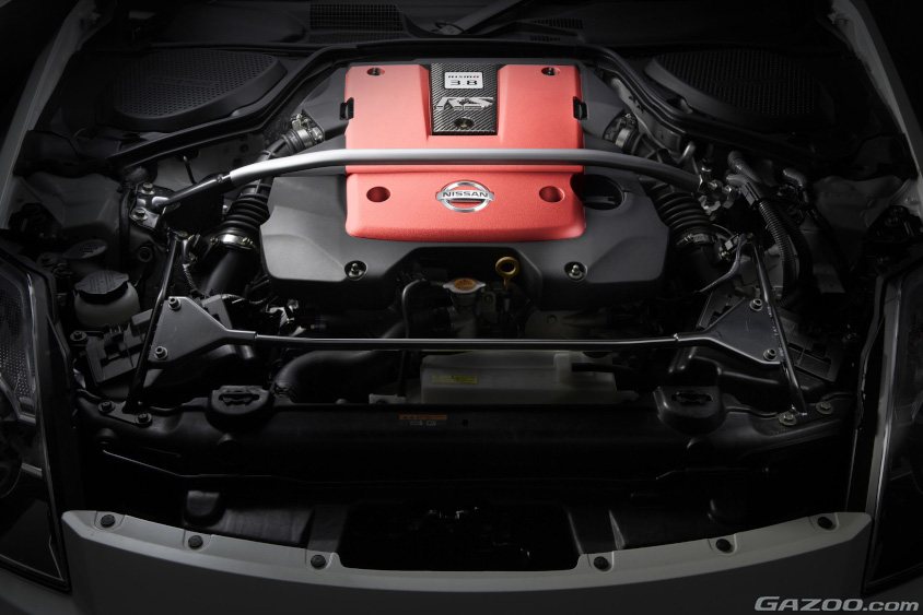 日産・フェアレディZ バージョンNISMO Type 380RSのVQ35HR ベースの3.8Lエンジン