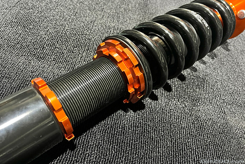 フルタップ式の車高調