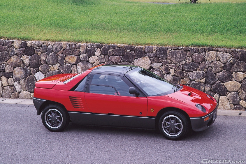 マツダ・AZ-1のサイド