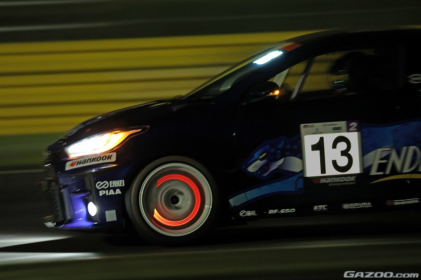 スーパー耐久のレーシングカーのブレーキローターは600~700度に達する