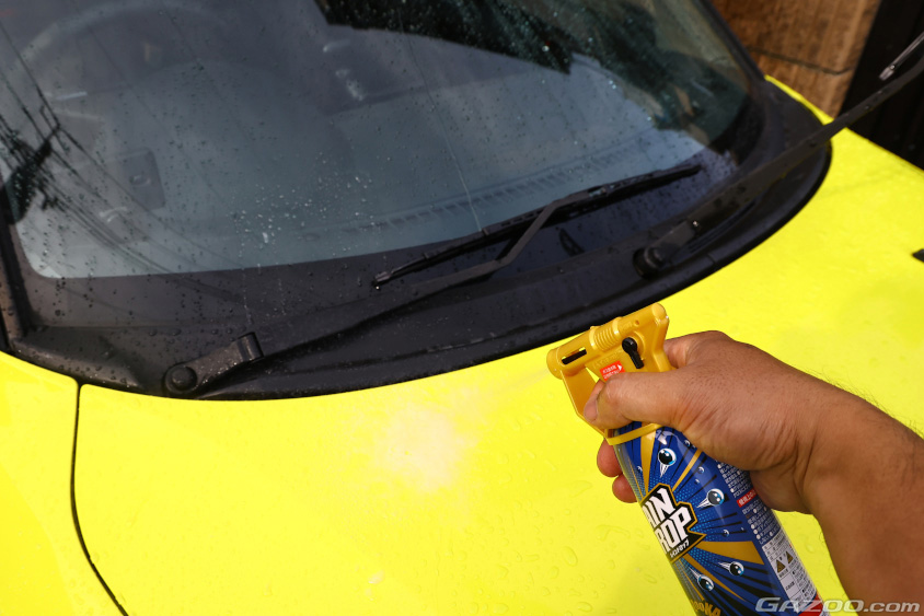 洗車後の濡れたボディにスプレーするだけのコーティング剤