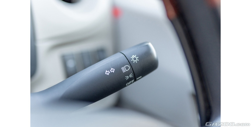 ウインカーレバー