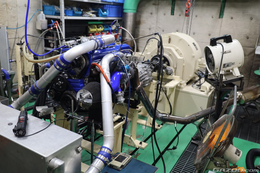 東名パワード(TOMEI POWERED)のエンジンベンチ