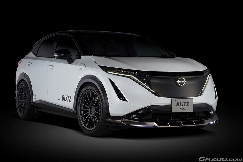 ブリッツのデモカーの日産アリア