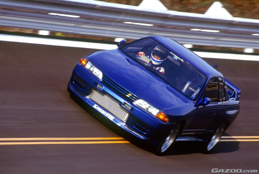 トラストのデモカーのR32 スカイラインGT-R