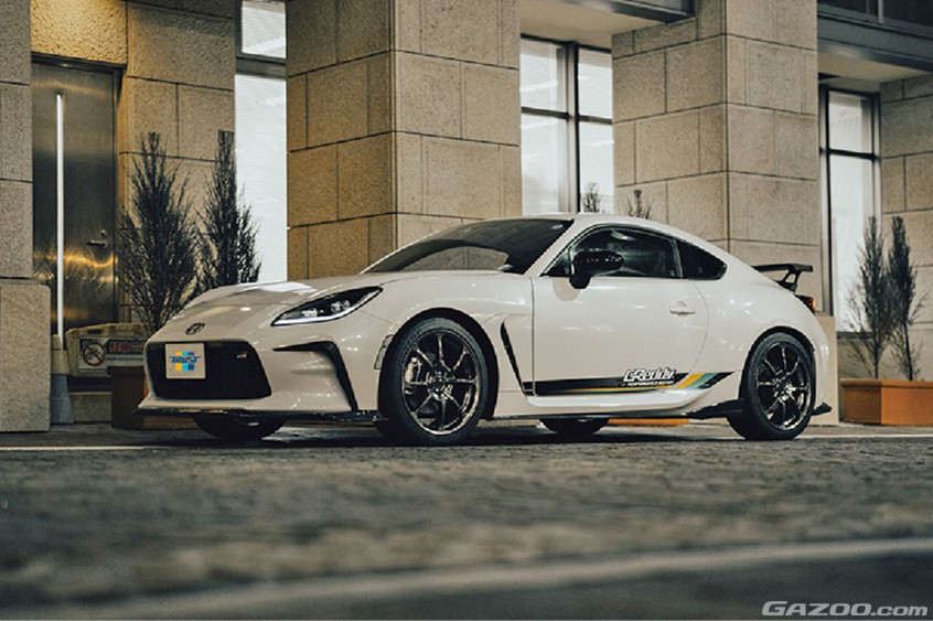 86のコンプリートカー『GReddy PERFORMANCE EDITION』