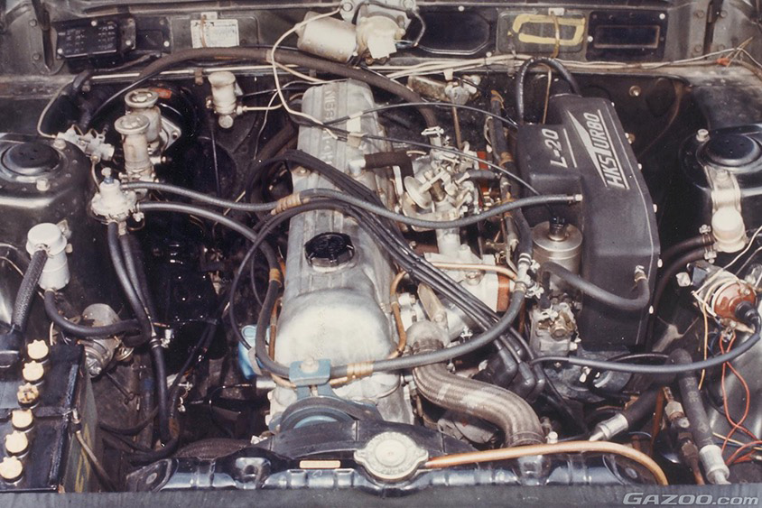 HKSのターボキットを装着したL20型エンジン