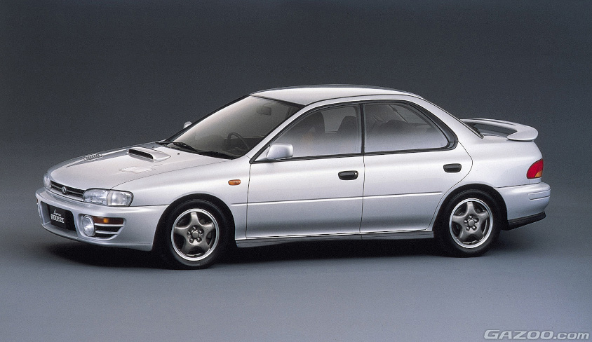 インプレッサ セダン WRX（1992年）