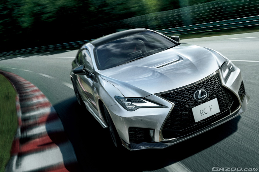レクサスのプレミアムスポーツな走りを象徴する「F」の称号
