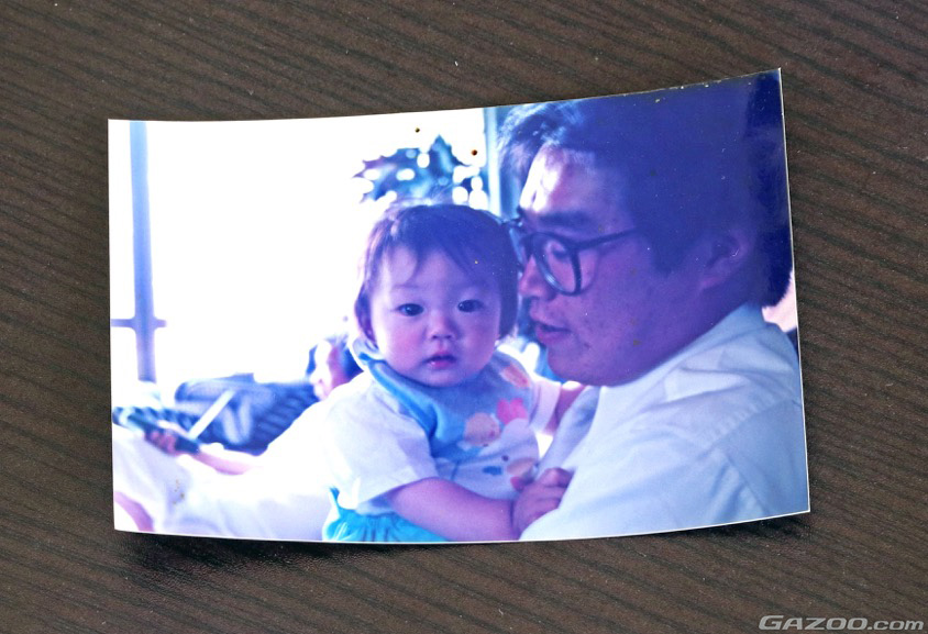 新井敏弘選手と息子の大輝選手の写真