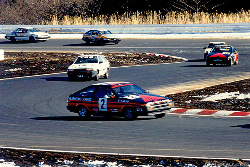 土屋圭市氏が駆り1984年の富士フレッシュマンレースでシリーズ優勝を果たしたスプリンタートレノ