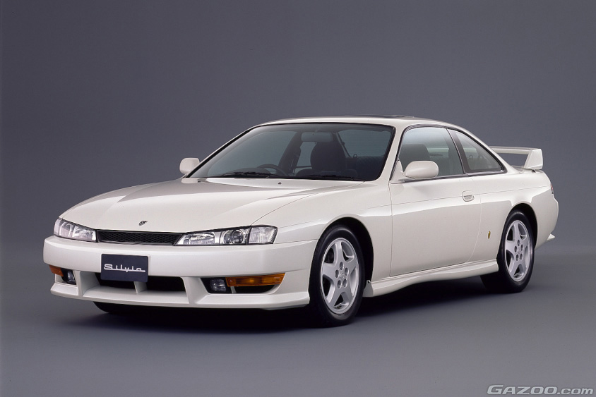 後期型の日産・S14型シルビア