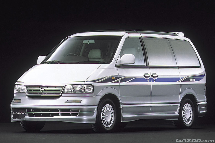 ラルゴ ハイウェイスター(W30型)(1995年)