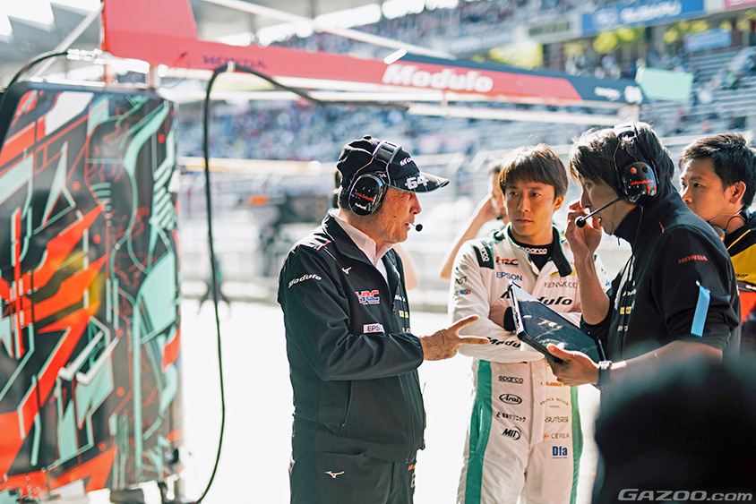 NAKAJIMA RACINGの中嶋悟総監督