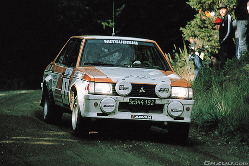 エネオス石油 増岡浩 三菱自動車 ボトルホルダー★RALLIART PIAA エネオス石油 増岡浩 三菱自動車 ボトルホルダー☆RALLIART PIAA